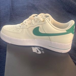 Air Force 1 mens size 9.5